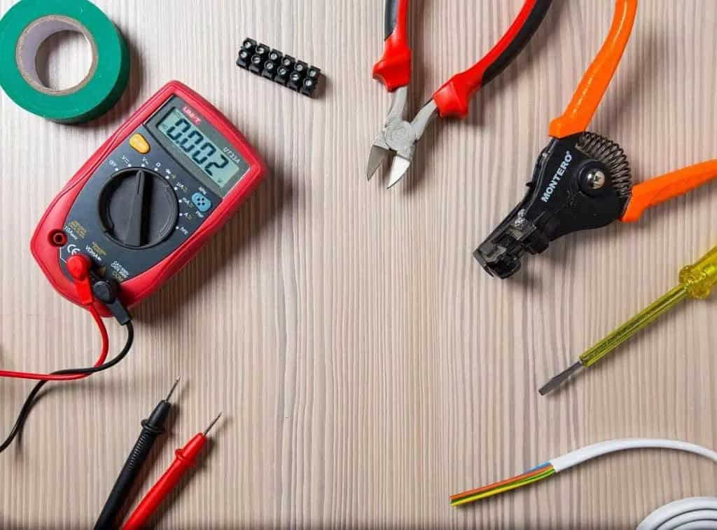 How to Choose the Right Electrical Tools for DIY Projects